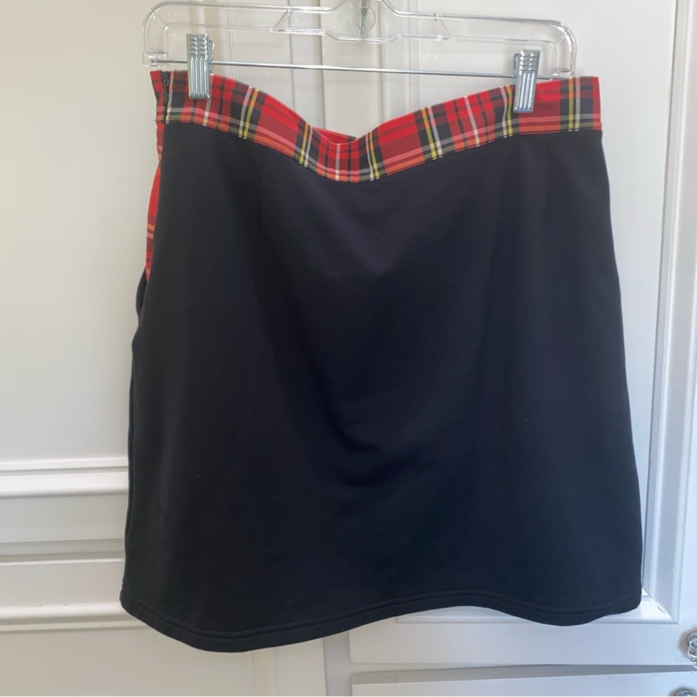 Bugatchi Athleisure Black Skort with Red Plaid Trim